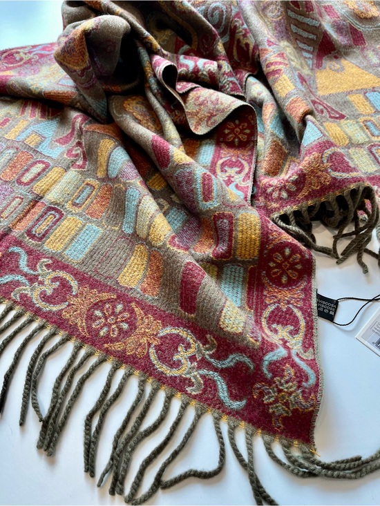 Vani Accessories - VANI Accessories NWT Tapestry Paisley Oversized Scarf Wrap Fringe